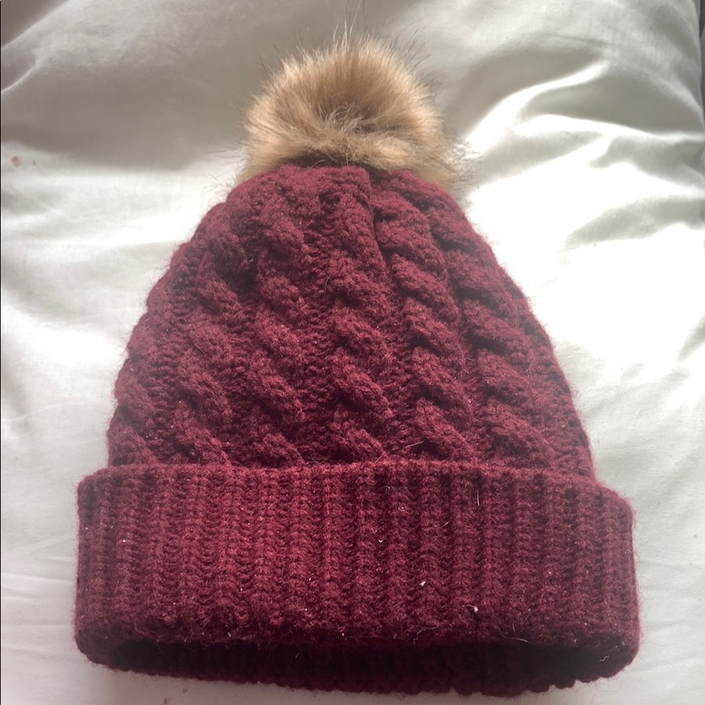 Stylish Burgundy Knit Beanie with Faux Fur Pom